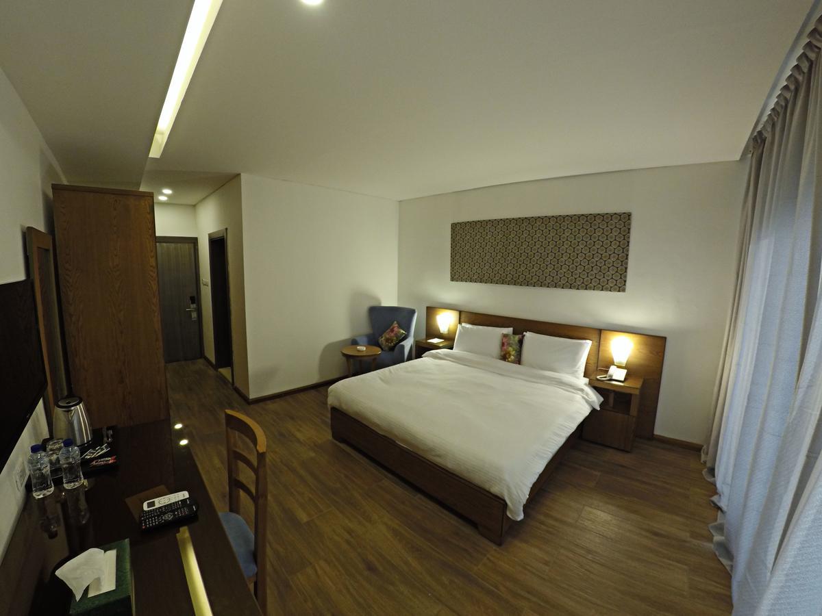 Sierra Palms Resort Freetown Buitenkant foto